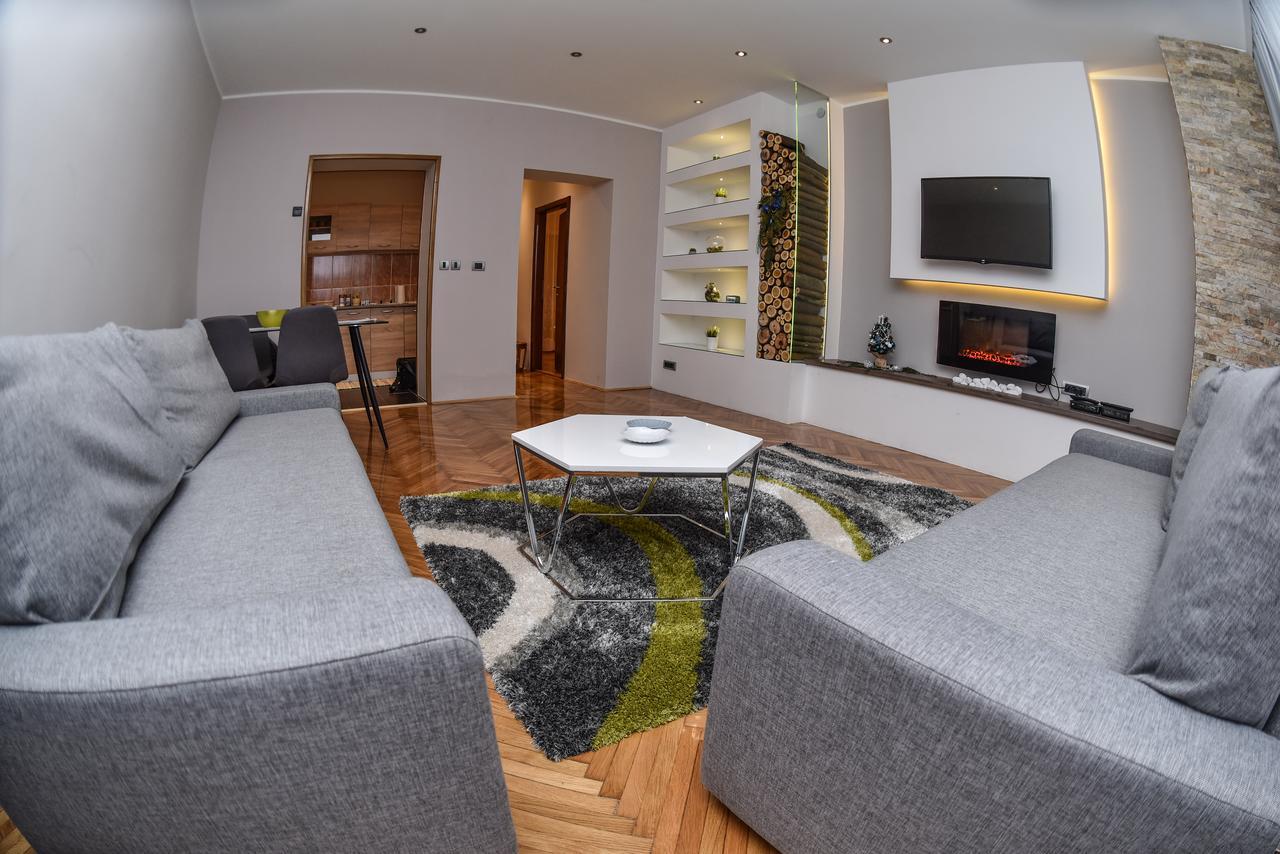 Chimney Modern Apartment ノヴィ・サド エクステリア 写真