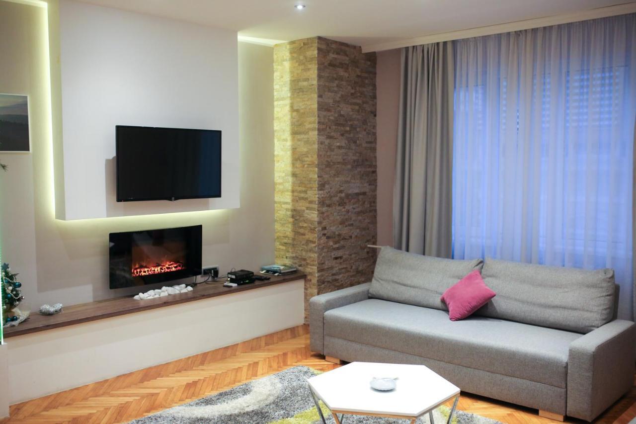 Chimney Modern Apartment ノヴィ・サド エクステリア 写真